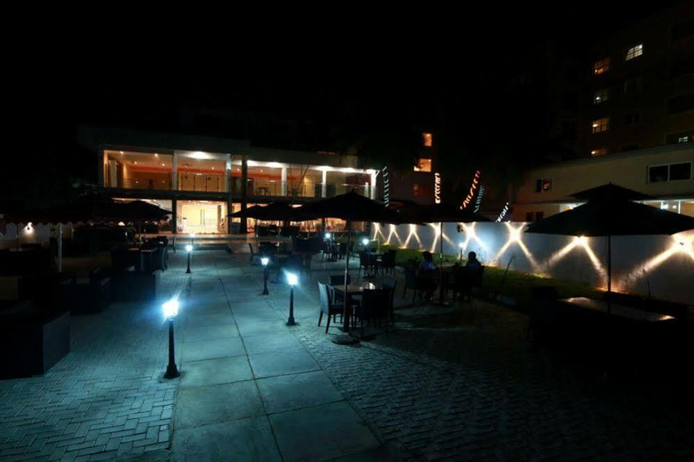 Tivoli Hotel Seafront Ikoyi Aliayabiagba Экстерьер фото