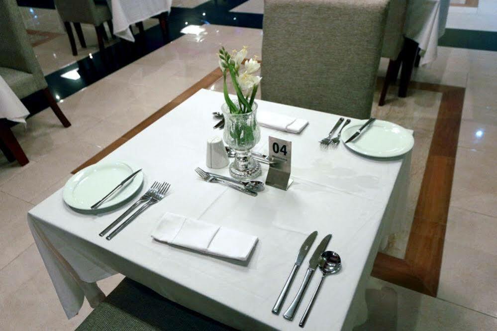 Tivoli Hotel Seafront Ikoyi Aliayabiagba Экстерьер фото