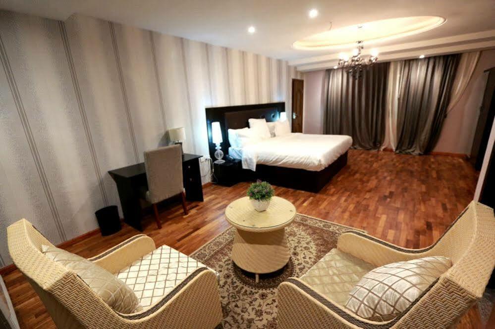 Tivoli Hotel Seafront Ikoyi Aliayabiagba Экстерьер фото