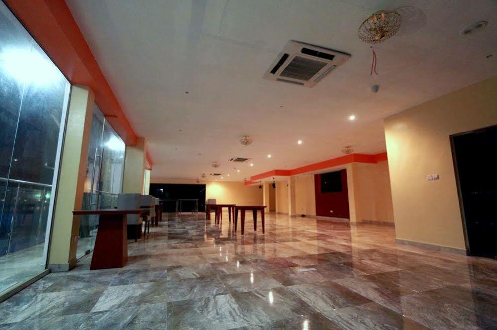 Tivoli Hotel Seafront Ikoyi Aliayabiagba Экстерьер фото